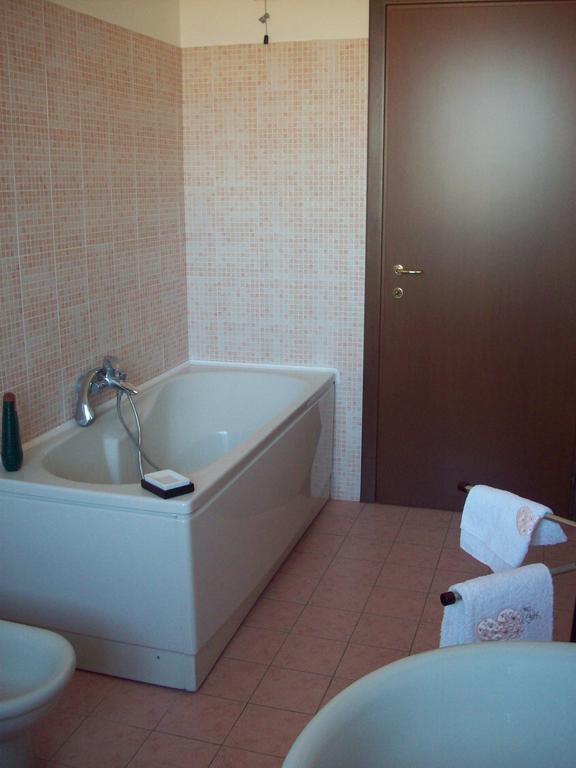 Al Calypso Bed & Breakfast Curtatone Dış mekan fotoğraf